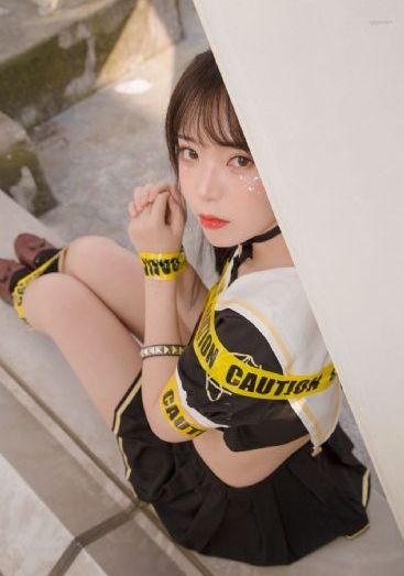 女高中生第一次破苞出血视频_日本成人在线