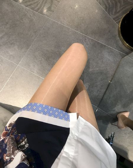 女主先跟二哥在一起后来大哥_BD英语影视在线观看